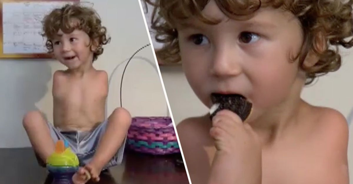 Armless Boy Banned From Restaurant Because He Eats With His Feet