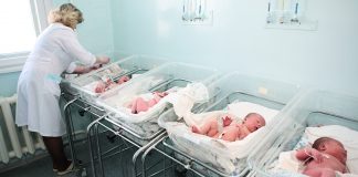 dying nurse swaps babies